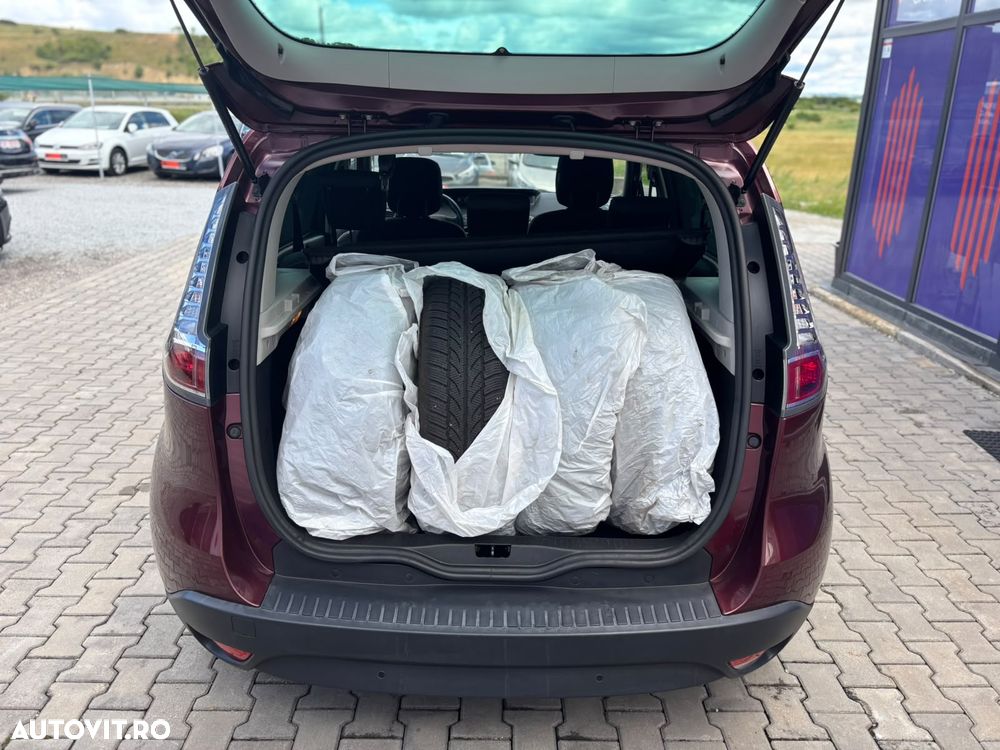 Renault Scenic - 12