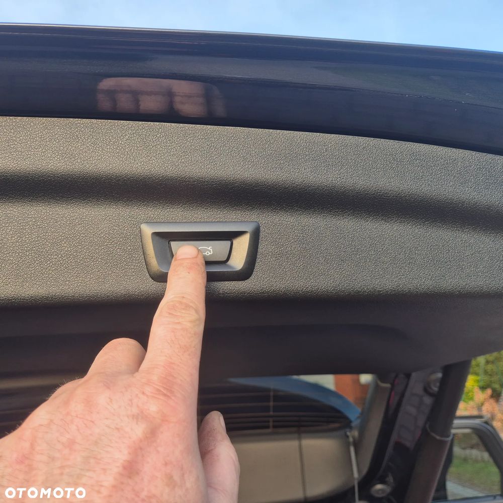 BMW iX1 xDrive30 M Sportpaket - 7