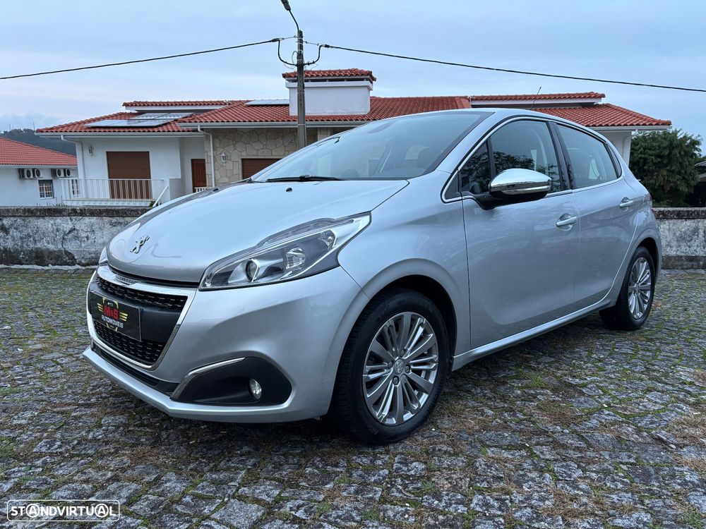 Peugeot 208 1.2 PureTech Allure - 1