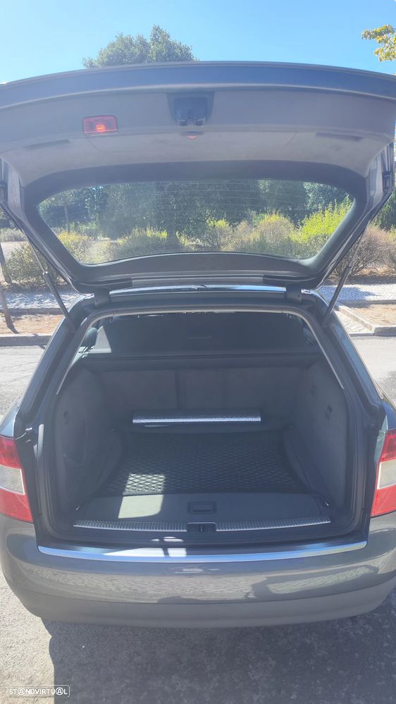 Audi A4 Avant 1.9 TDI m5 Sport - 8