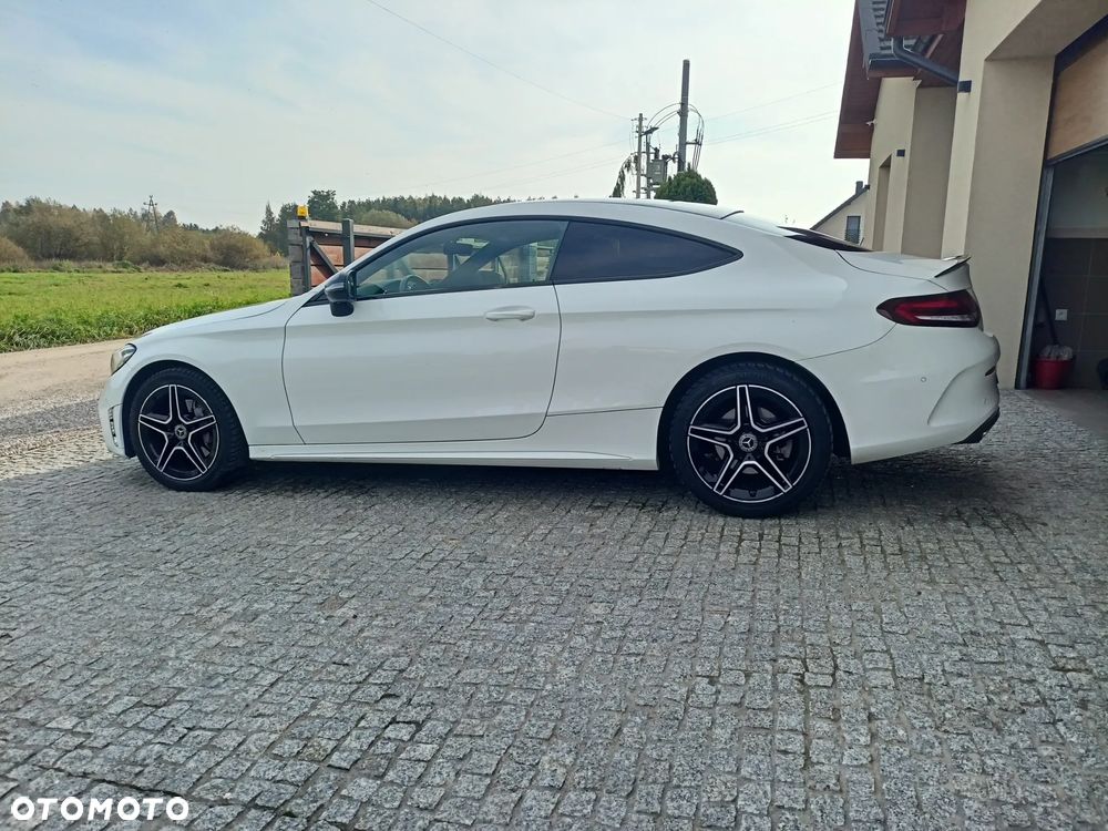 Mercedes-Benz Klasa C 180 9G-TRONIC - 2