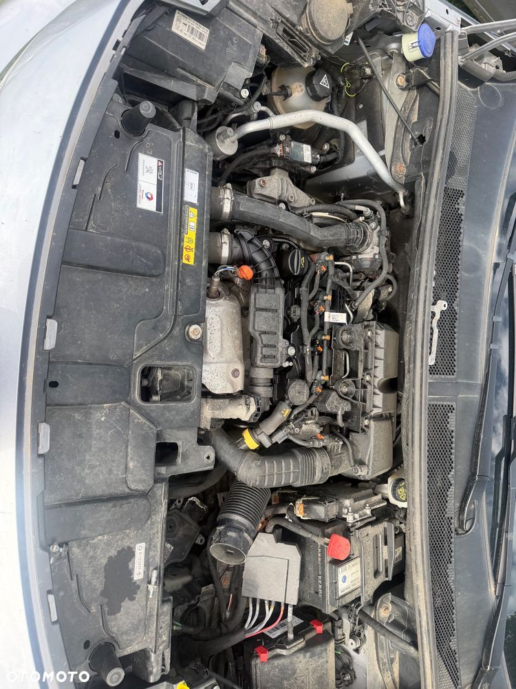 Peugeot 5008 BlueHDI 130 EAT8 Active Business-Paket - 18