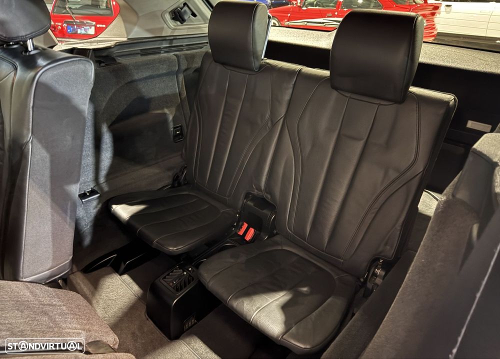 BMW X5 25 d sDrive Comfort 7L - 12