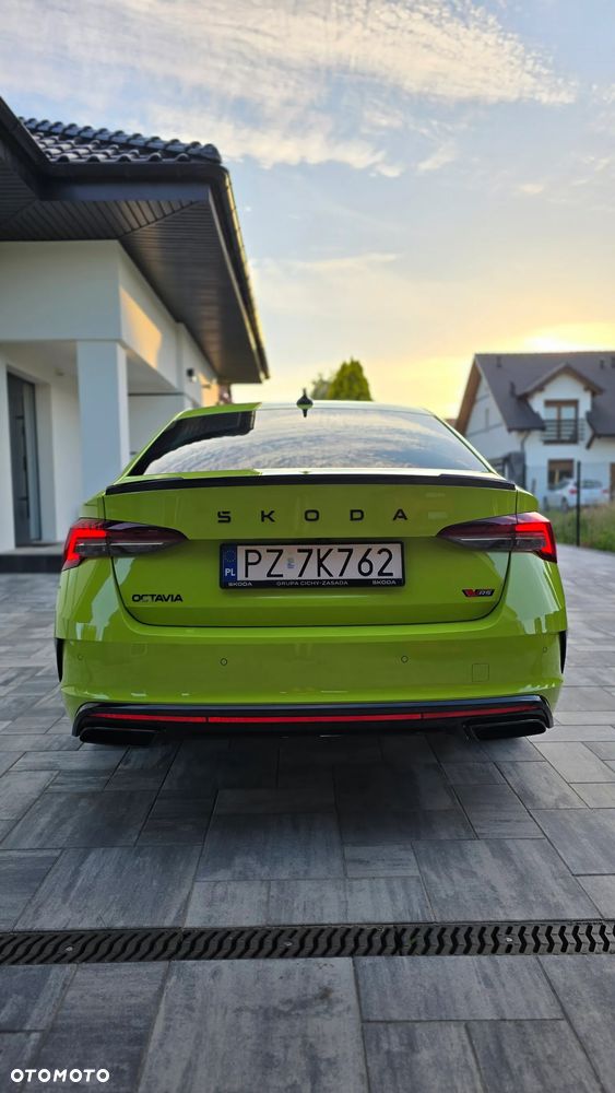 Skoda Octavia 2.0 TSI RS DSG - 20