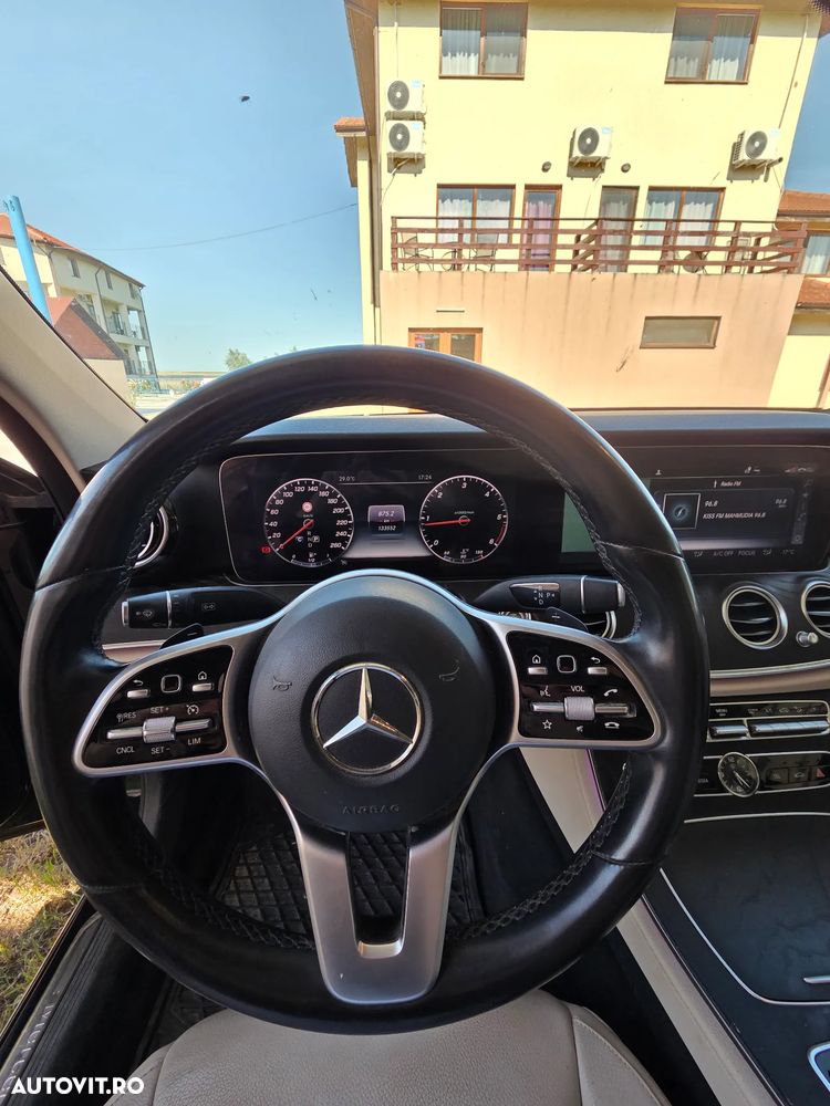 Mercedes-Benz E 220 d 4MATIC Aut. - 10