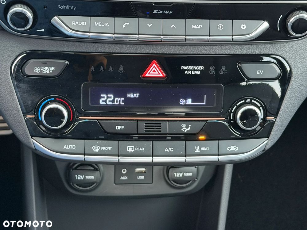 Hyundai IONIQ Premium - 26