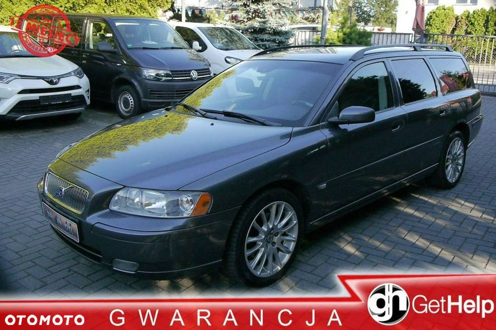 Volvo V70 2.5T AWD Momentum - 2