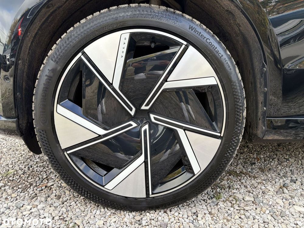 Volvo EX90 - 35