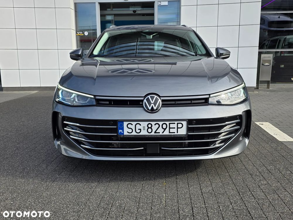 Volkswagen Passat - 11