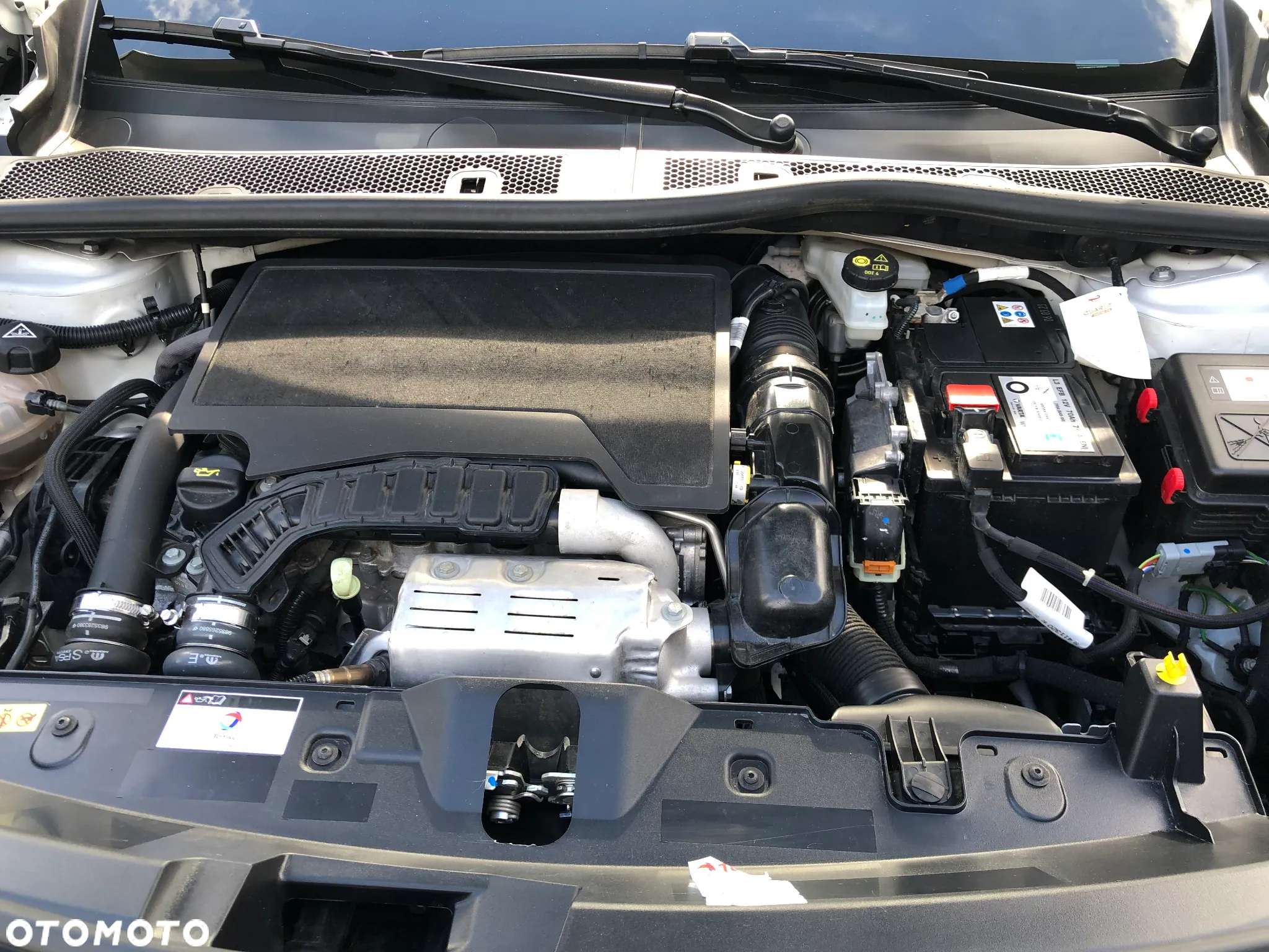 Peugeot 2008 1.2 PureTech Allure S&S EAT8 - 36