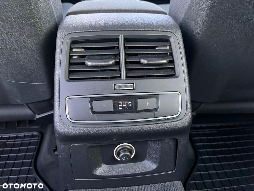 Audi A4 Avant 2.0 TDI S tronic quattro - 27