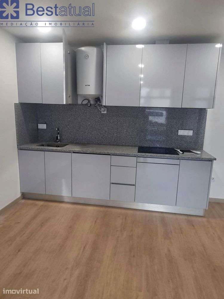 Apartamento T3 - Requião - Grande imagem: 2/21