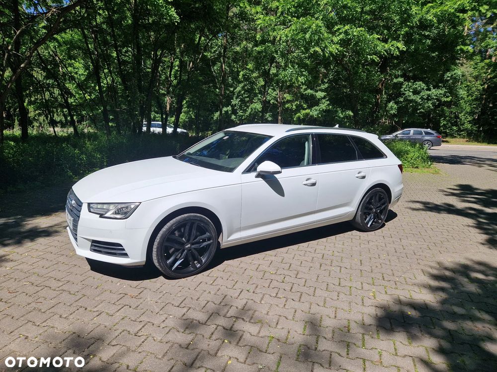 Audi A4 Avant 2.0 TDI ultra S tronic sport - 2