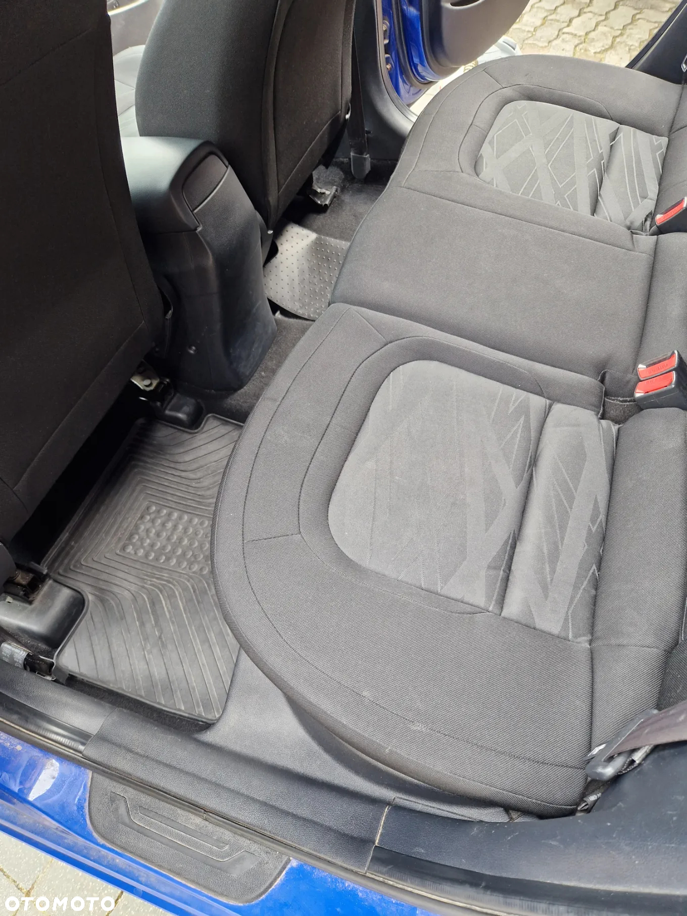 Kia Ceed - 12