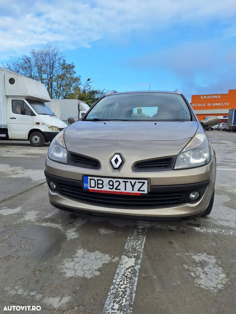 Renault Clio 1.2 16V Grandtour Authentique - 1