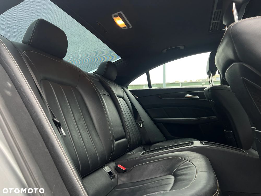 Mercedes-Benz CLS - 25