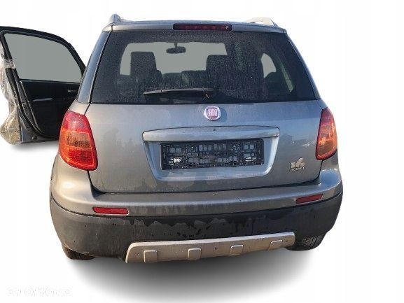 FIAT SEDICI 4X4 LIFT 9-14 KLAPA BAGAŻNIKA SZYBA TYŁ KPL 976 - 1