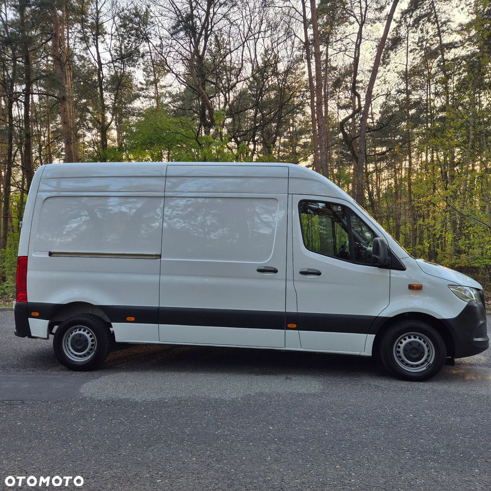 Mercedes-Benz Sprinter - 10