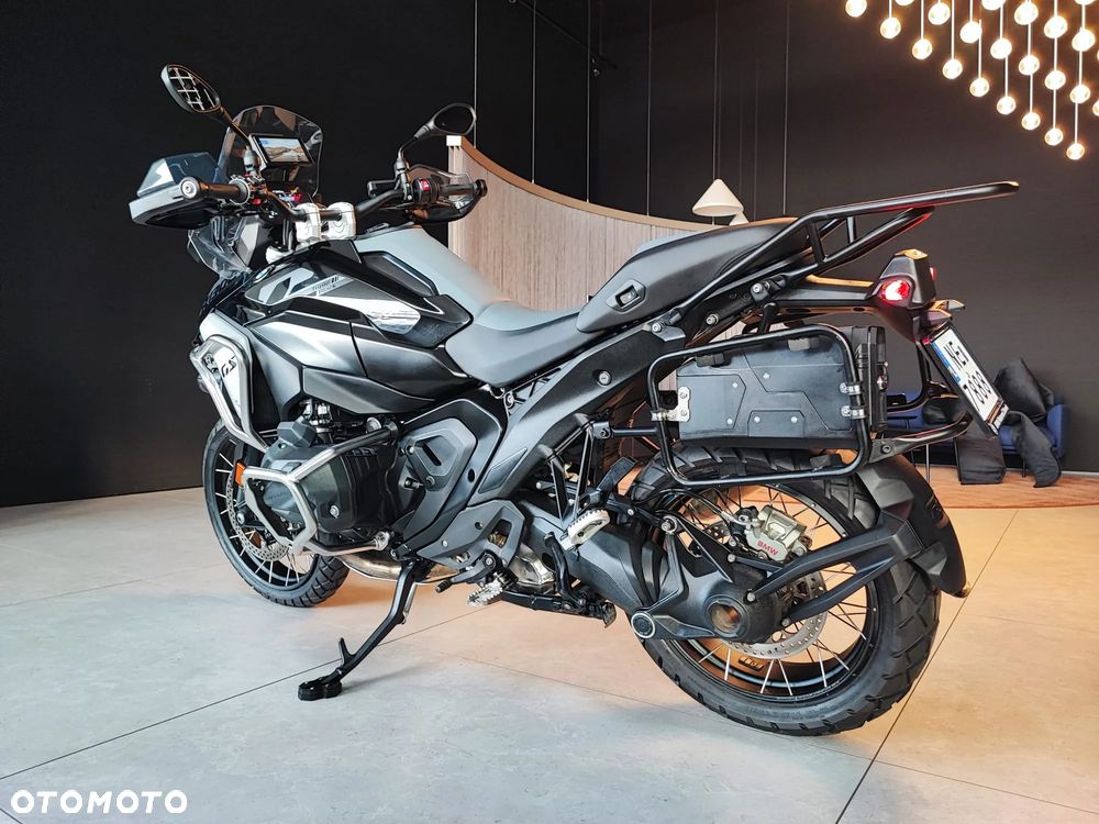 BMW R - 9