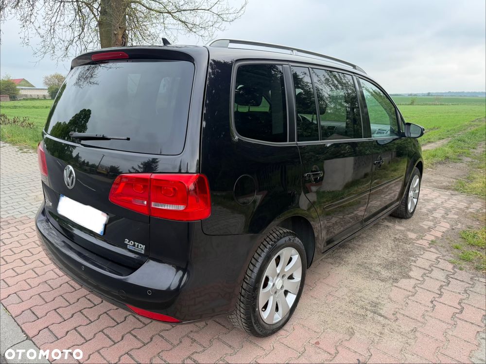 Volkswagen Touran 2.0 TDI DPF BlueMotion Technology STYLE - 16