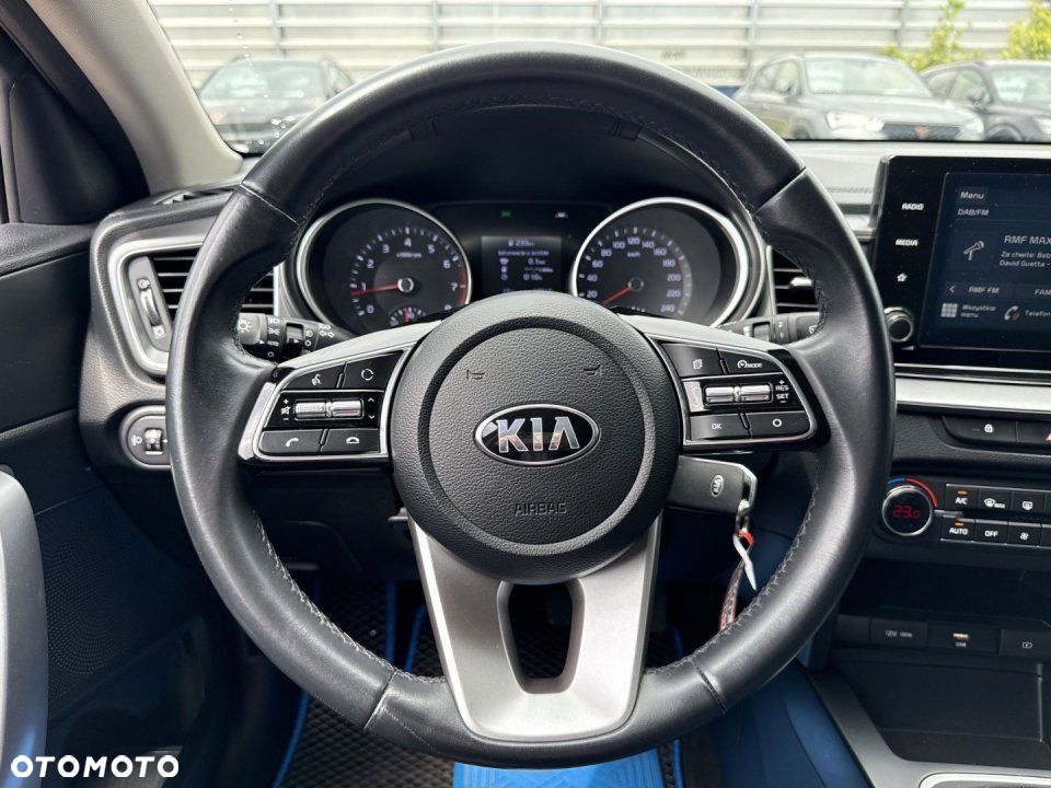 Kia Ceed - 14
