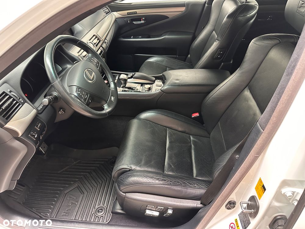 Lexus LS 600h F Sport - 21