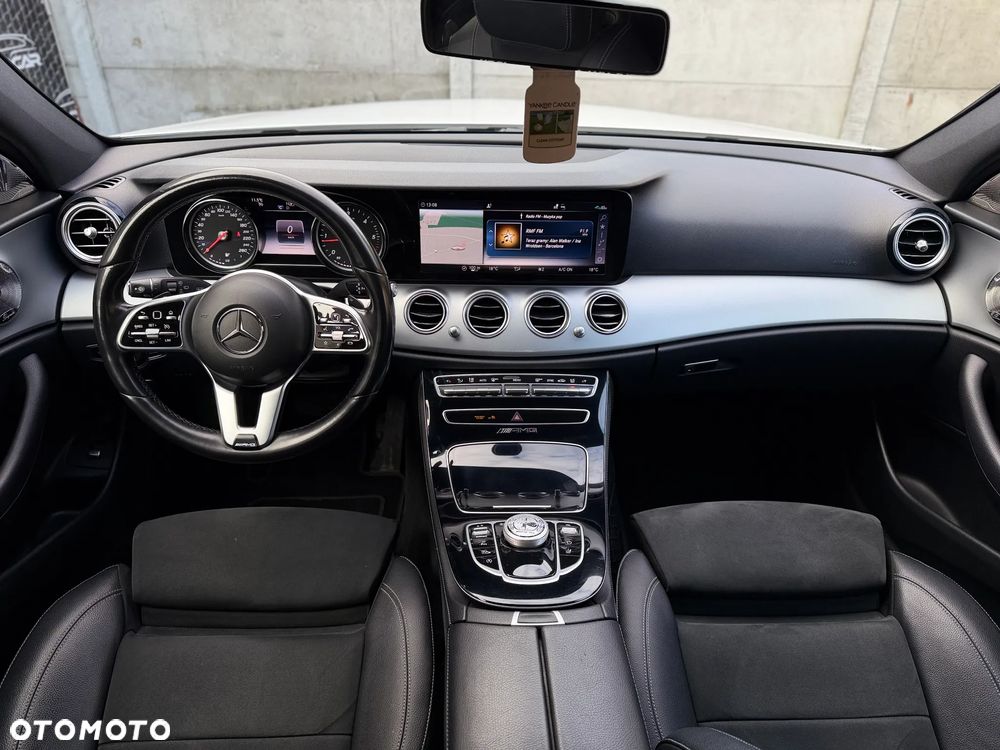 Mercedes-Benz Klasa E 200 d T 9G-TRONIC AMG Line - 19