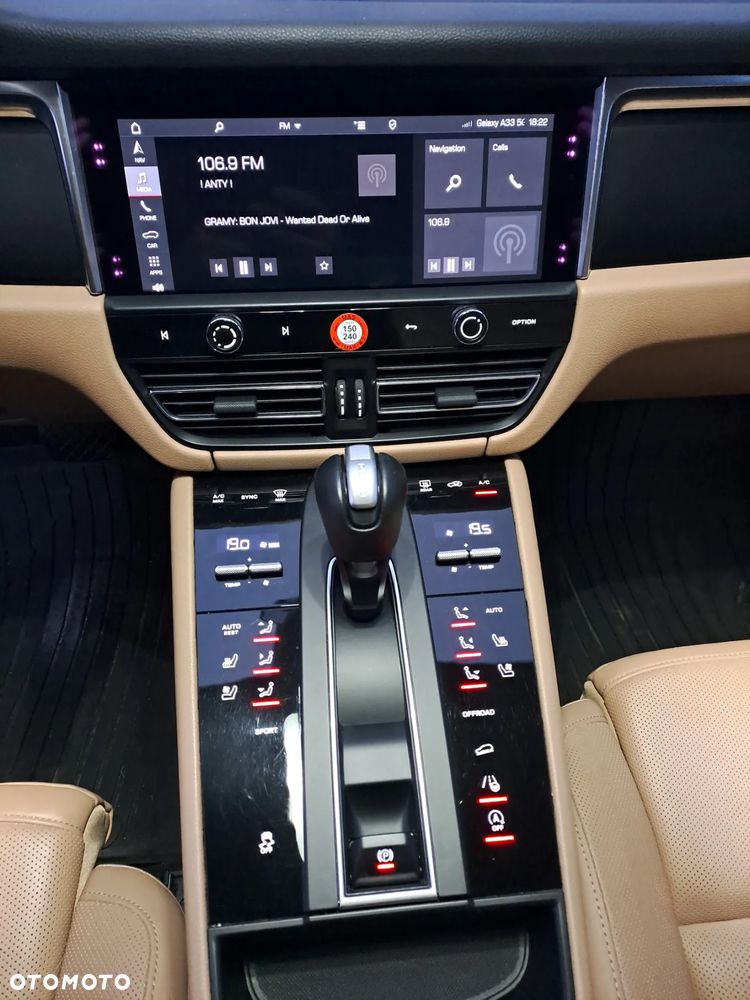 Porsche Macan Standard - 22