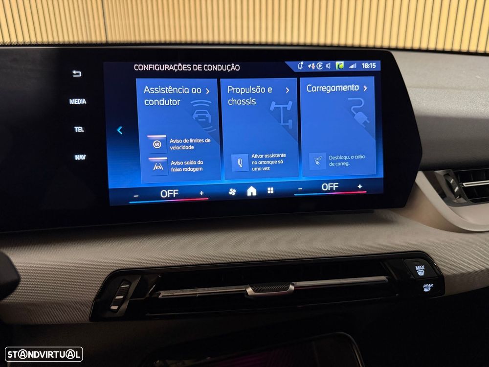 BMW iX2 eDrive20 - 16