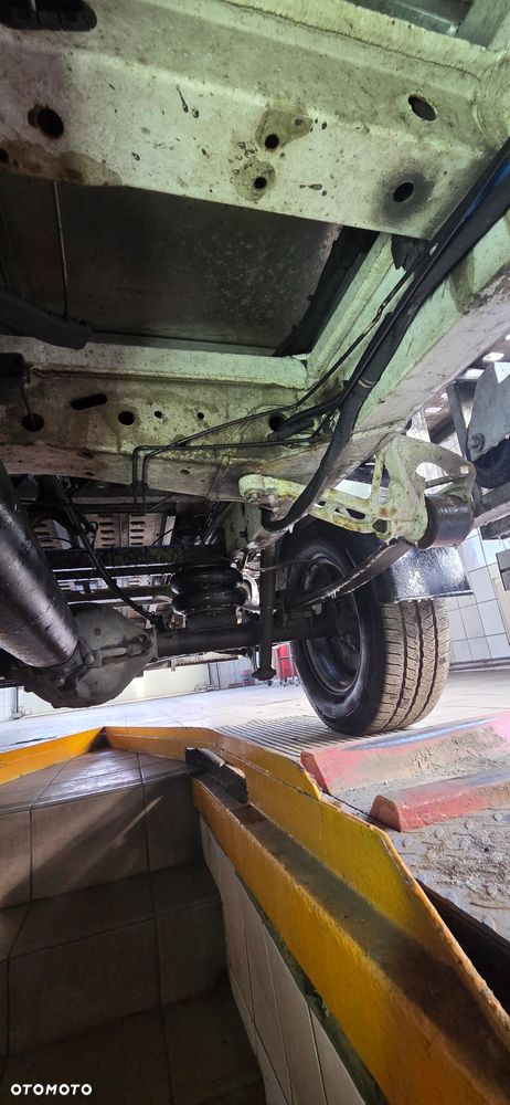 Mercedes-Benz Sprinter - 23