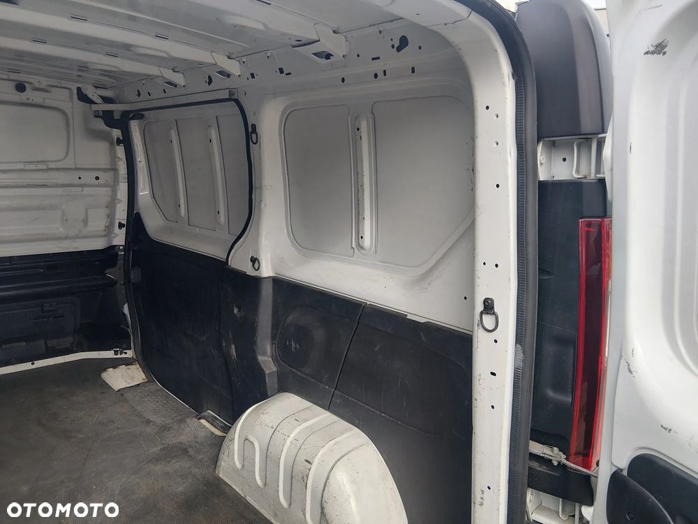 Renault Trafic - 10