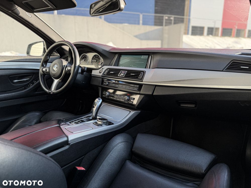 BMW Seria 5 520d xDrive - 10