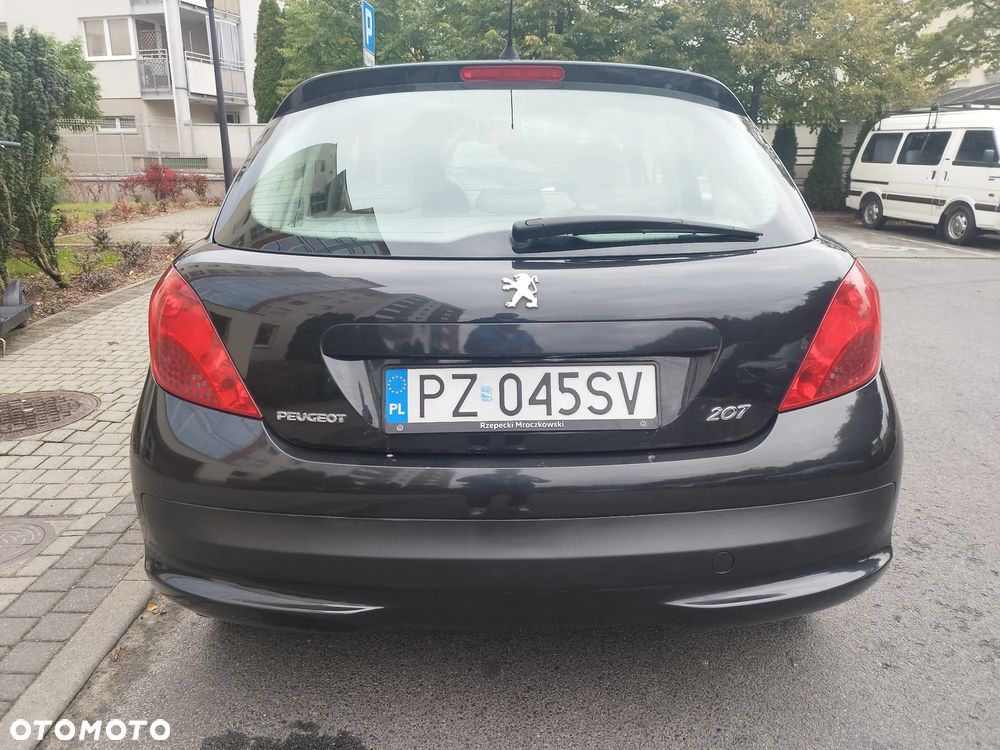 Peugeot 207 1.4 Presence - 4