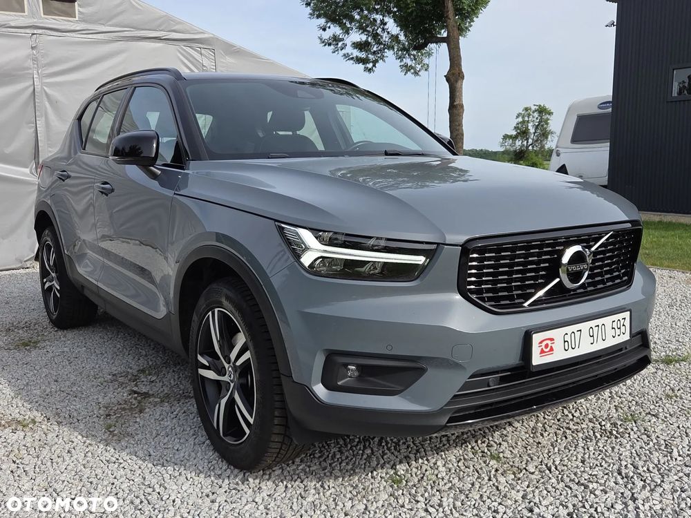 Volvo XC 40 T2 Plus Dark - 28
