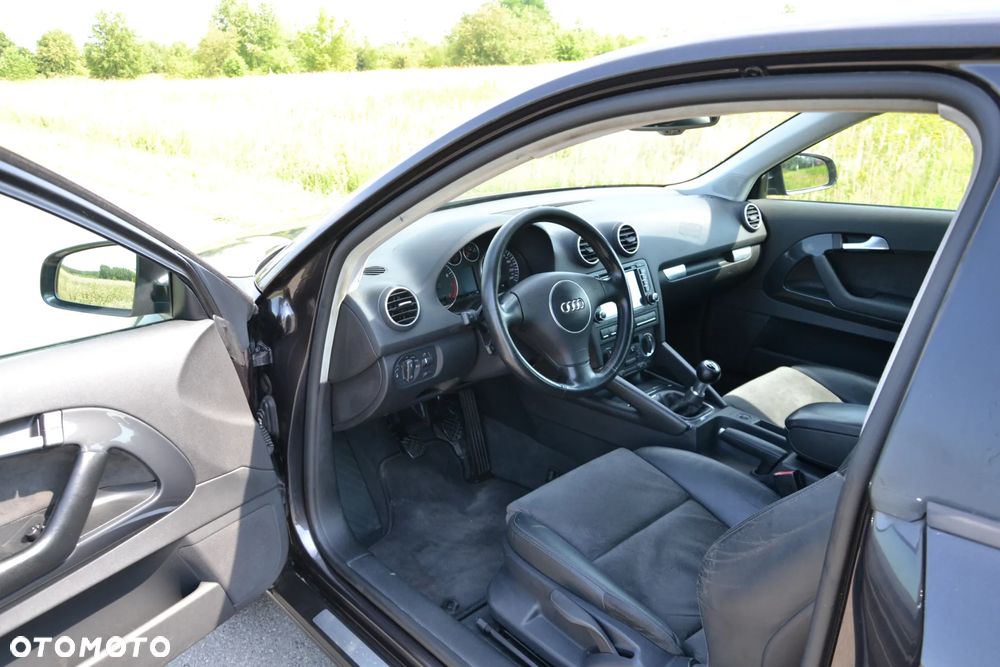 Audi A3 3-drzwiowe 1.6 S Line Sportpaket plus - 11