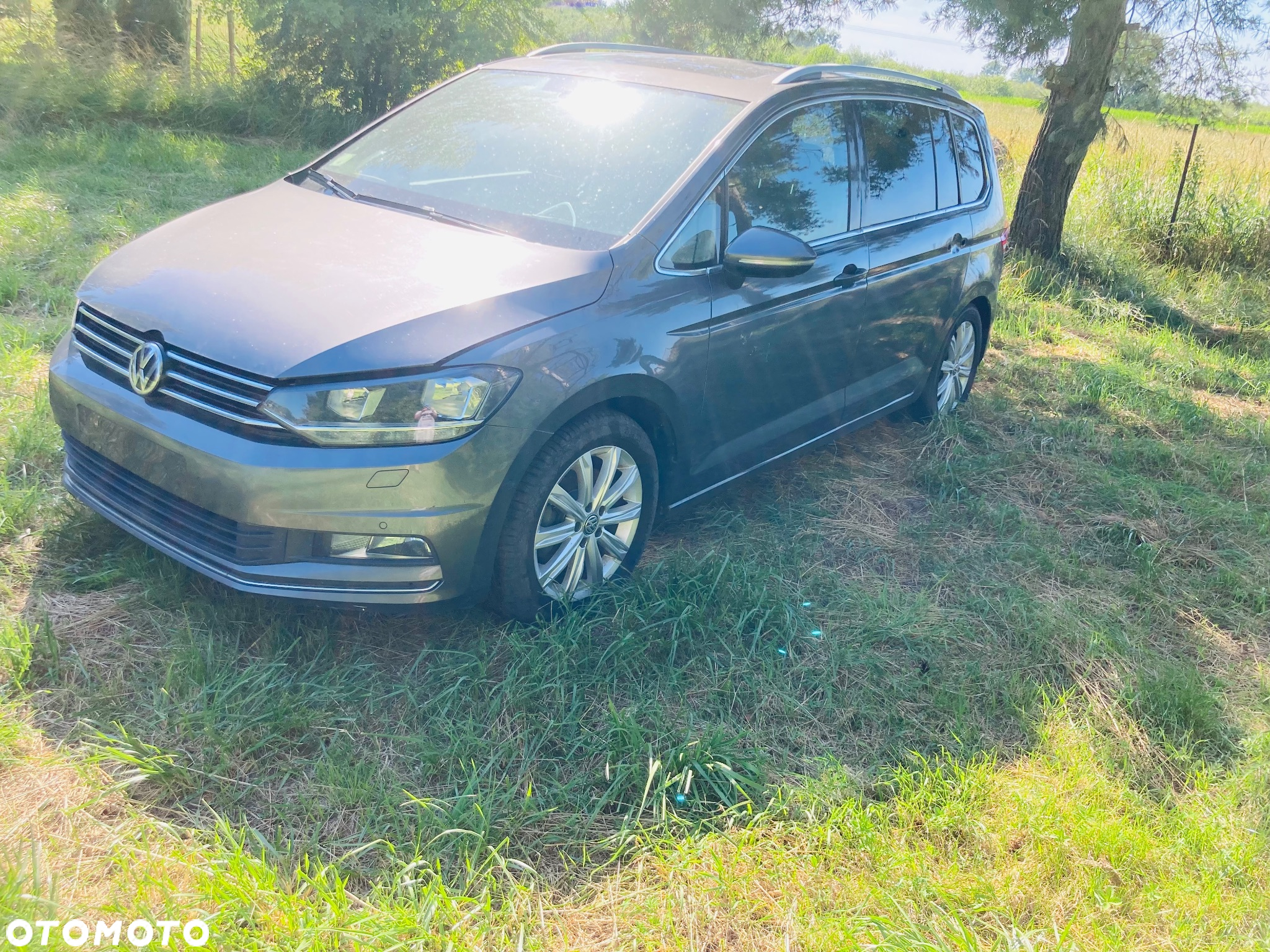 Volkswagen Touran 2.0 TDI BMT Highline - 12