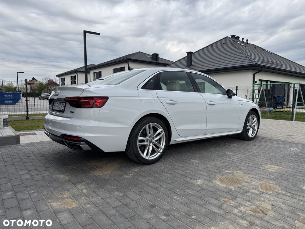 Audi A4 Limousine 45 TFSI quattro S tronic - 4