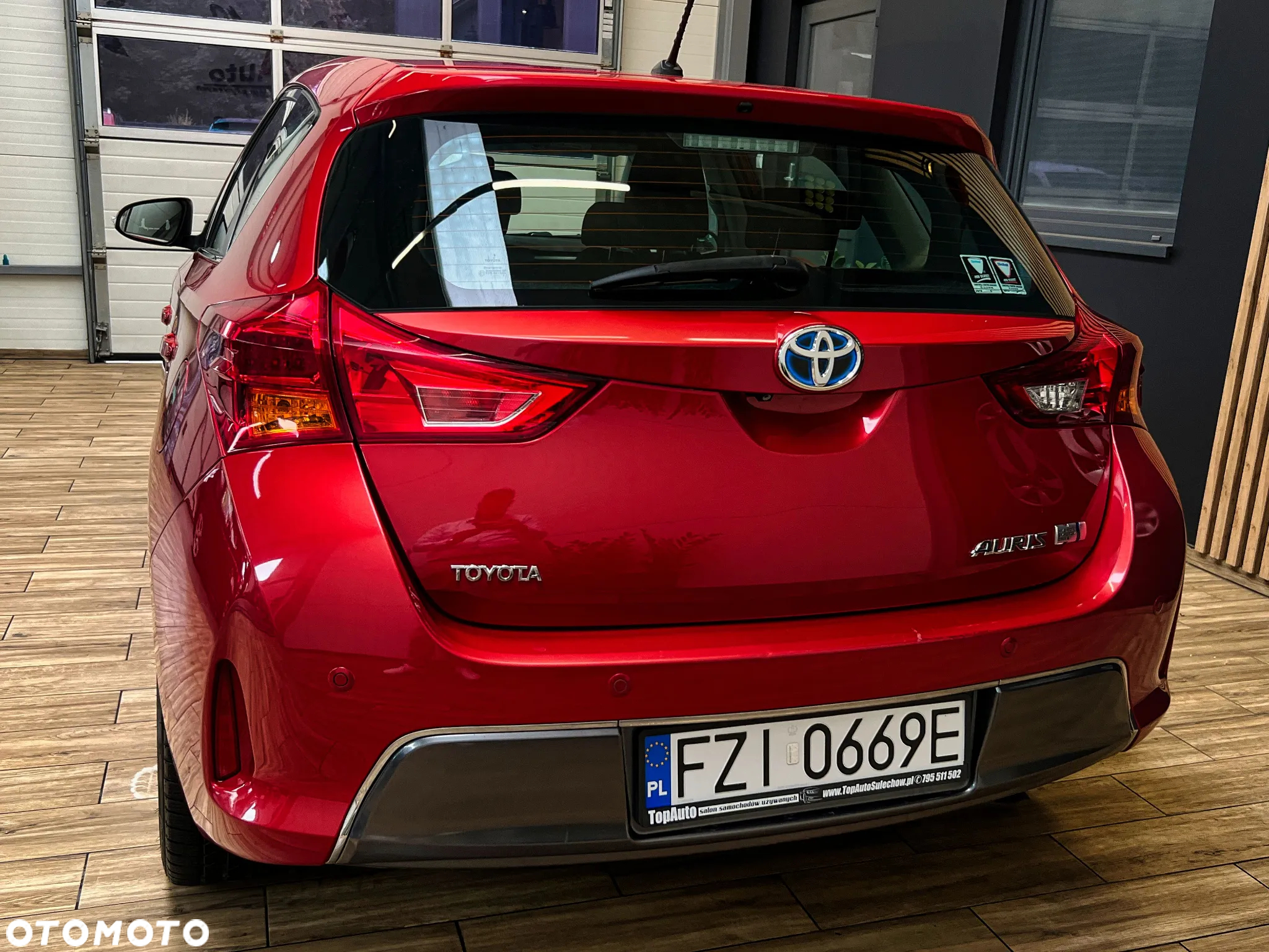 Toyota Auris 1.8 HSD Prestige NAVI - 9