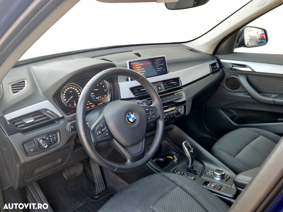 BMW X1 xDrive20i AT - 18
