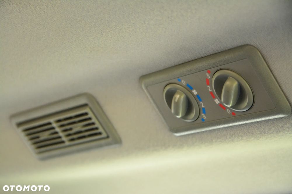 Renault Trafic FAP Grand Passenger Black Edition - 22