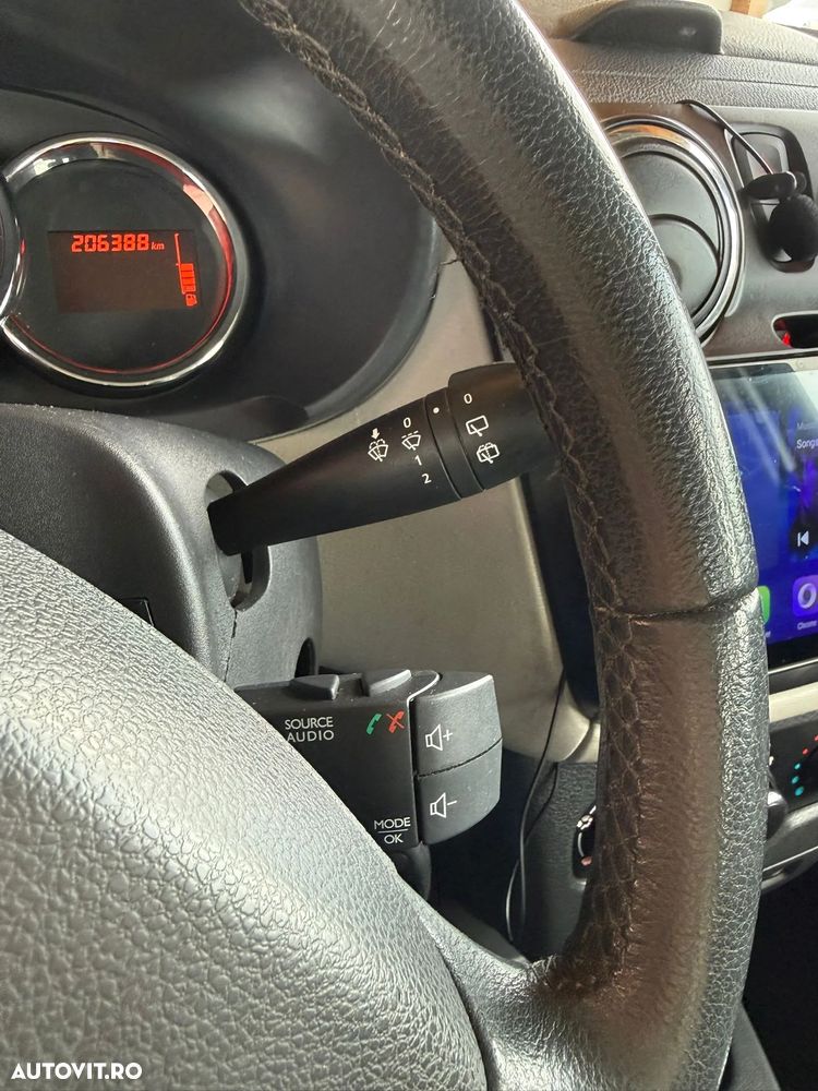 Dacia Lodgy 1.5 dCi 90 CP Laureate - 12