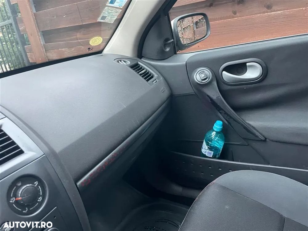 Renault Megane II 1.5 dCi Authentique - 11