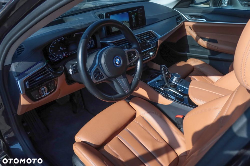 BMW Seria 5 530e Luxury Line sport - 14