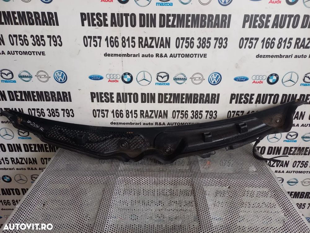 Grila Stergatoare Mercedes C Class W204 Volan Stanga Europa An 2007-2008-2009-2010-2011-2012-2013-2 - 7