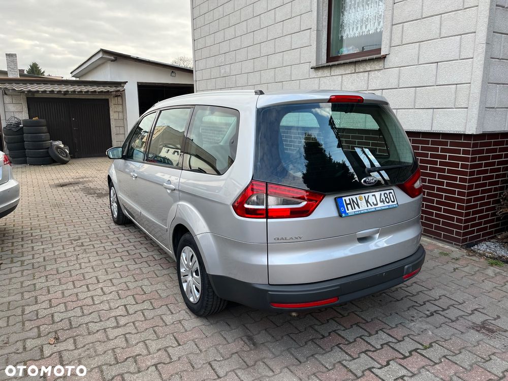 Ford Galaxy - 2