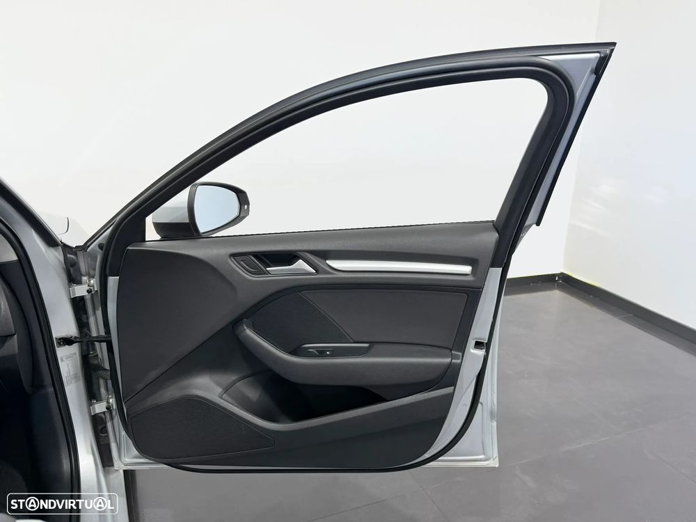 Audi A3 Sportback 1.6 TDI Advance - 36