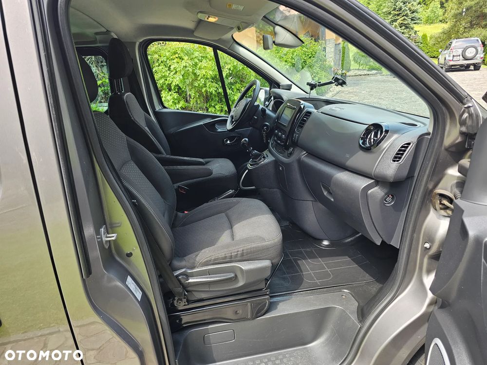Opel Vivaro L2H1 2,9t Elegance Business - 32