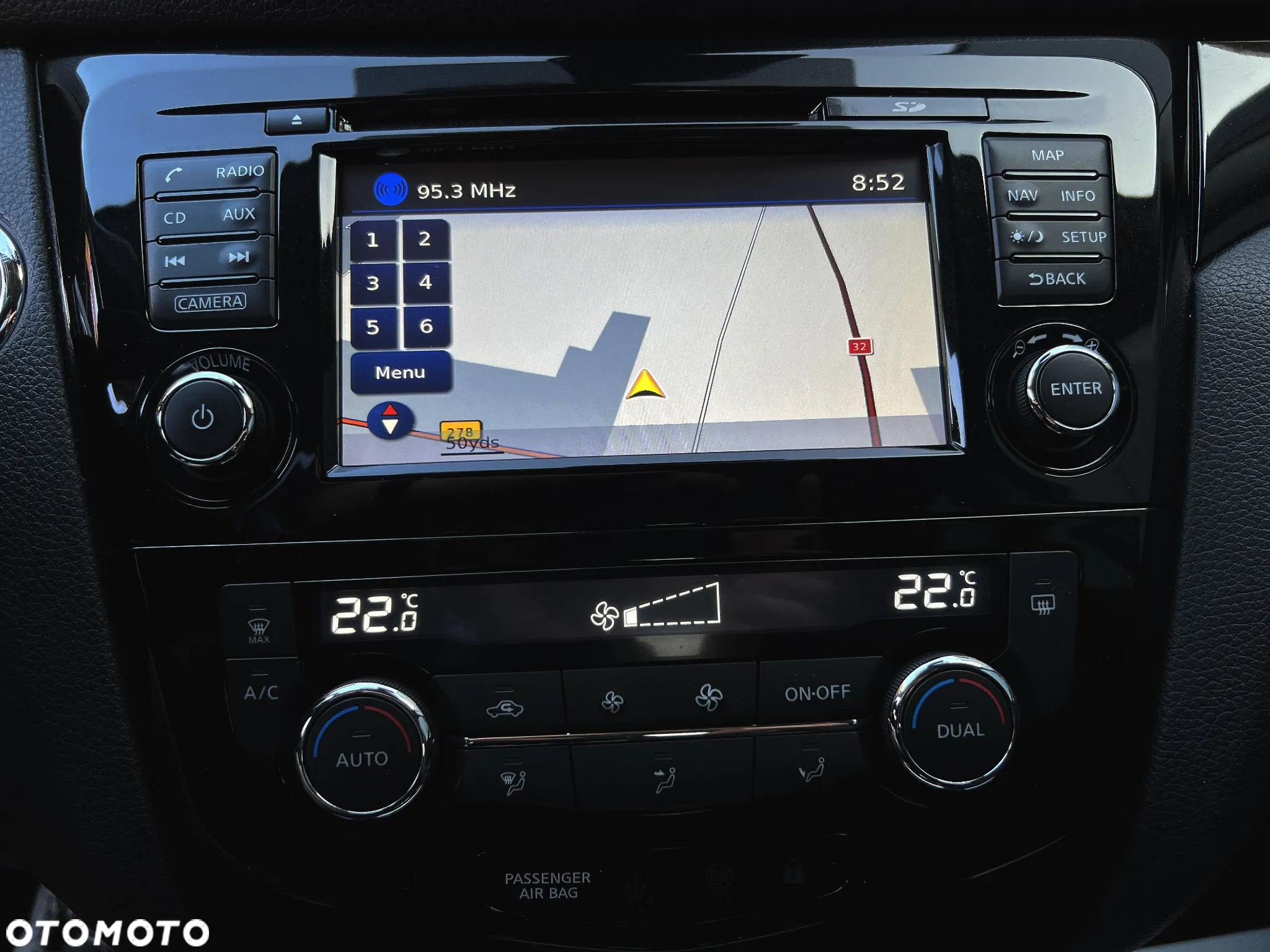 Nissan Qashqai 1.6 DCi N-Connecta Xtronic - 32