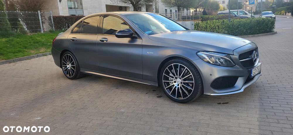 Mercedes-Benz Klasa C AMG 43 4-Matic - 4