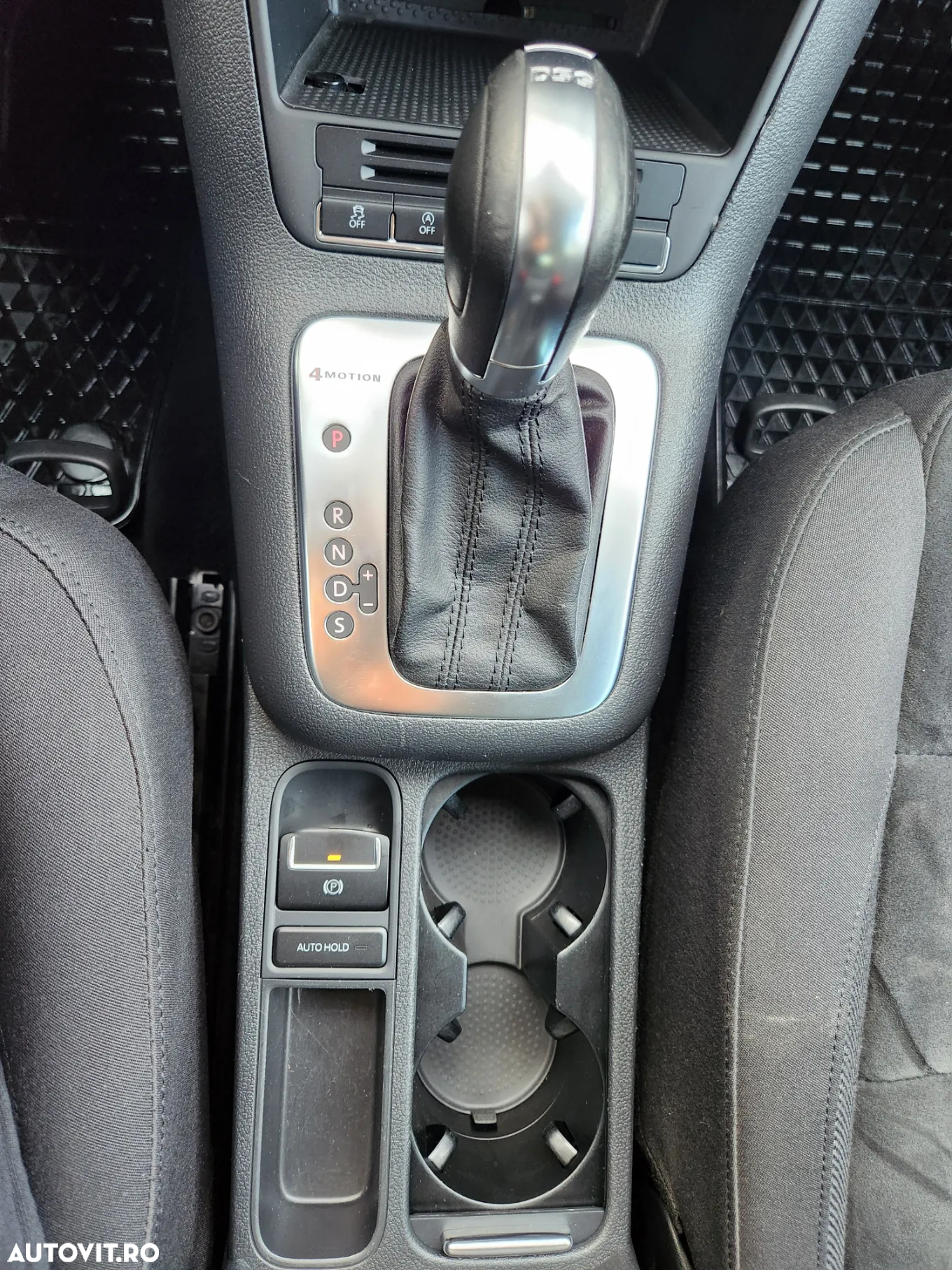 Volkswagen Tiguan 2.0 TDI DPF 4Motion BlueMotion Technology DSG Sport & Style - 18